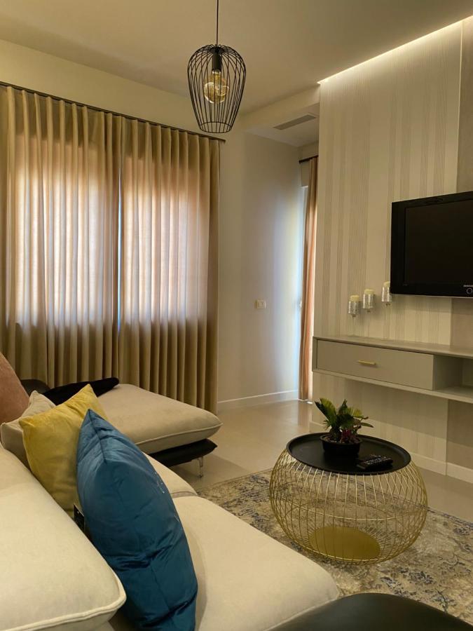 Comfort Apartament, Near The Beach Дуррес Экстерьер фото